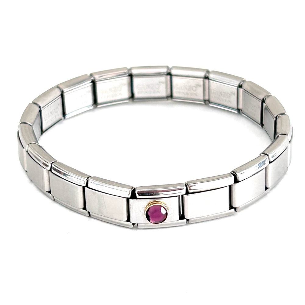 Ganzo Italia Charm Bracelet has 17 Links and I Charm